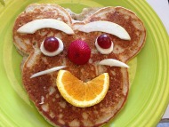 kids crafty pancake face